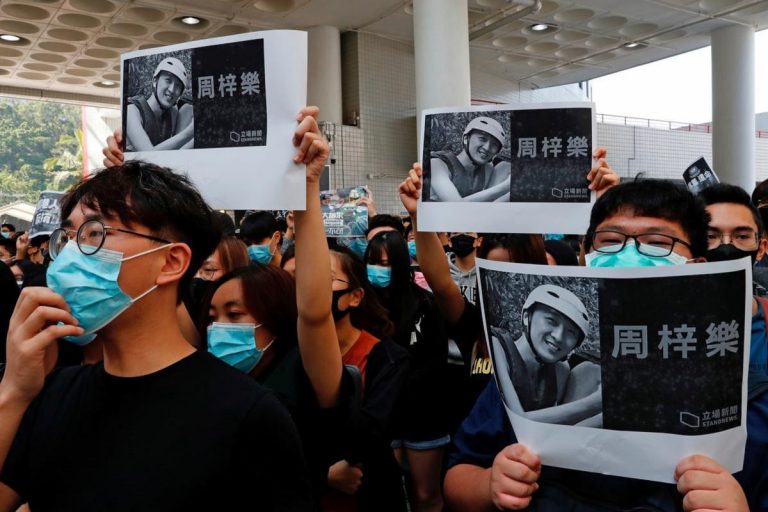 Manifestations à Hong Kong: un étudiant est mort en tombant d'un parking surélevé