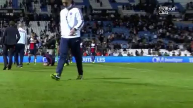 OM-PSG : le cameraman réagit à la blague de Lavezzi