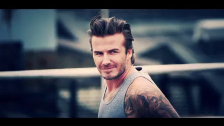 David Beckham se met de nouveau à nu pour la marque H&M