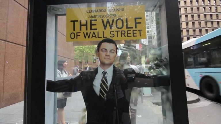 Le Loup de Wall Street : de vrais billets de 100 dollars