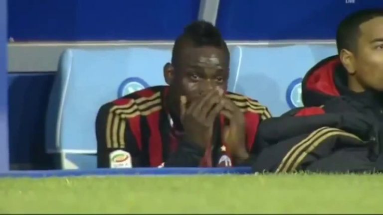 Pourquoi Mario Balotelli a-t-il fondu en larmes avec l’AC Milan ?