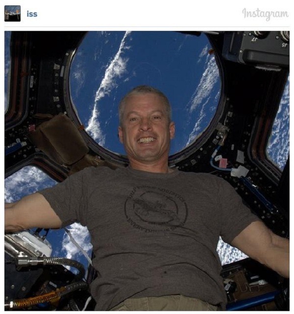 première photo instagram depuis l'espace