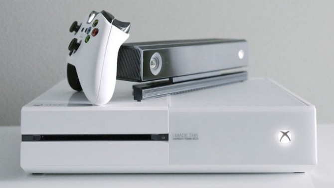 la Xbox One de couleur blanche