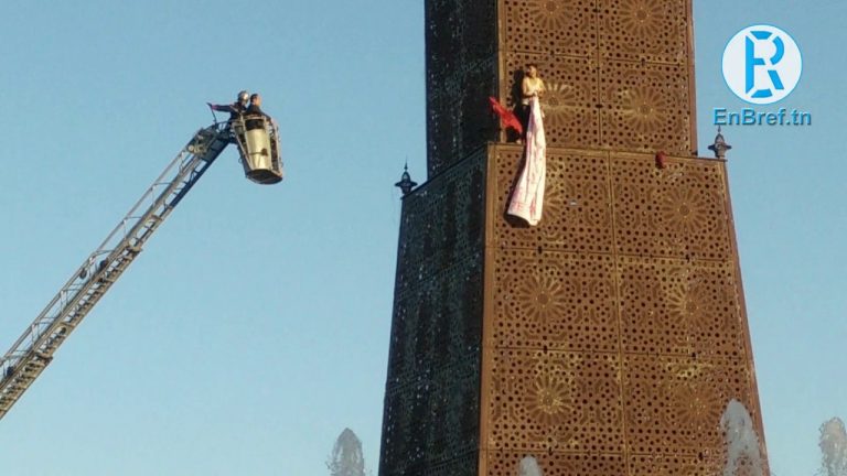 A 32 mètres de hauteur, un fan menace de sauter si PNL ne vient pas en concert en Tuni­sie