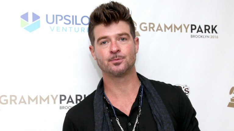 1-robin-thicke-accuse-de-maltraitance-envers-son-fils-de-6-ans-la-justice-enque-te