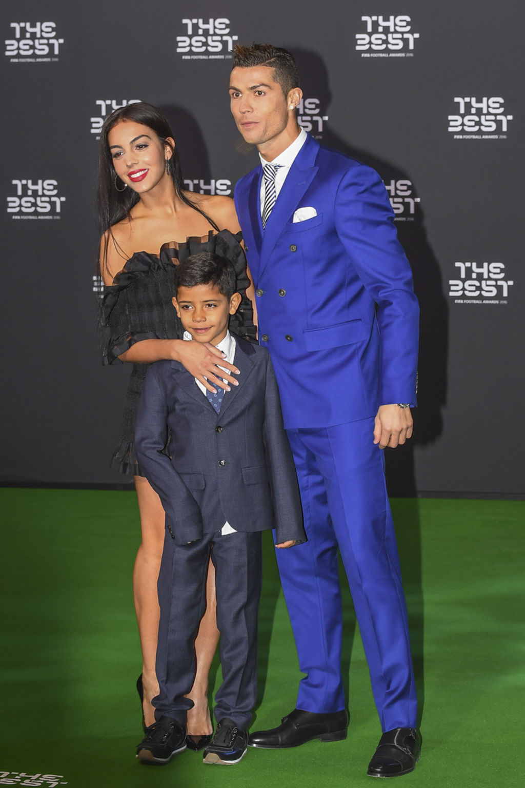 Cristiano-Ronaldo-son-fils-Cristiano-Jr-et-Georgina-Rodriguez_width1024