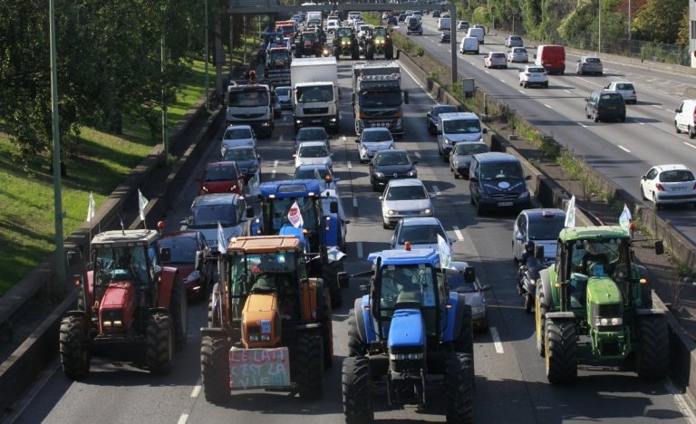 manifestation des agriculteurs français à Paris