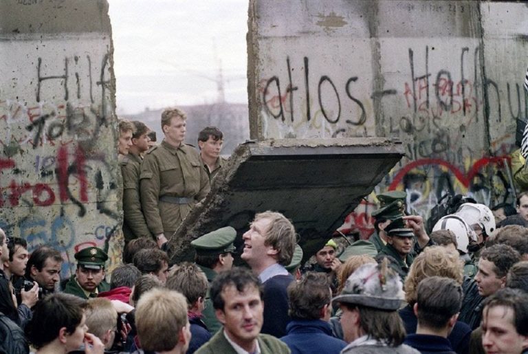 Mur de Berlin chute