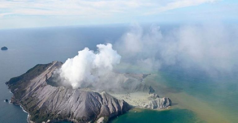 erupition vulcanique nouvelle zélande