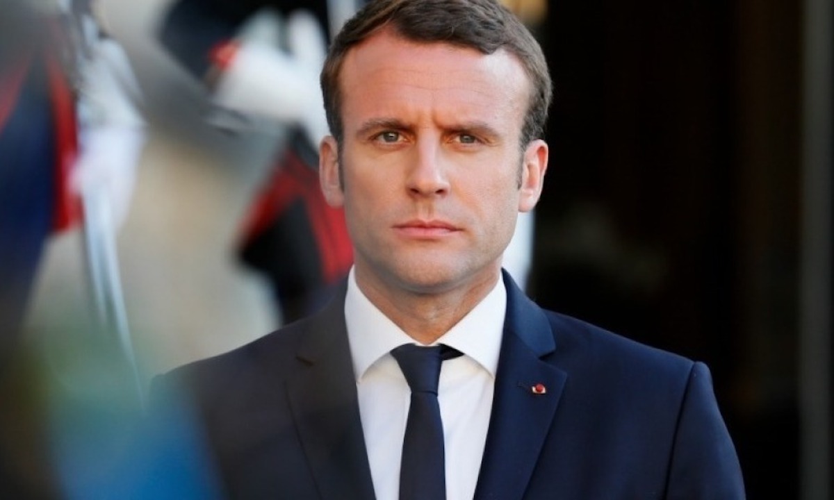 Coronavirus : Emmanuel Macron annonce cinq milliards d'euros pour la recherche