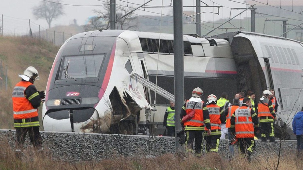 Ingenheim: un train Strasbourg-Paris déraille, 21 personnes en urgence relative