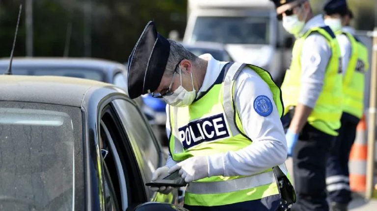 Coronavirus confinement retardé France