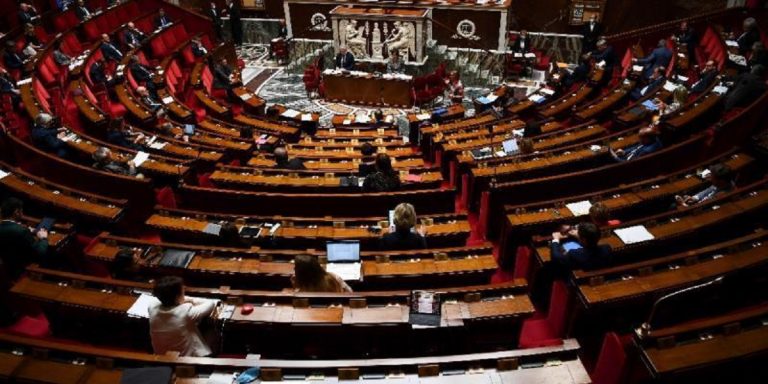 Pass sanitaire: que contient la loi de l'Assemblée Nationale?