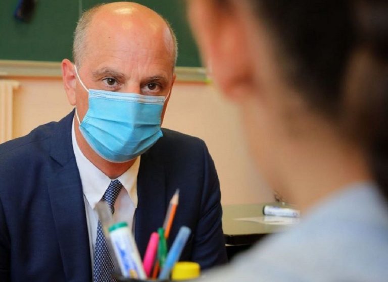 Blanquer annonce : 22 écoles fermées pour de cas de Coronavirus