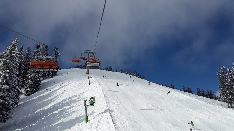 Isolement contrôles aux frontières skier à l'étranger