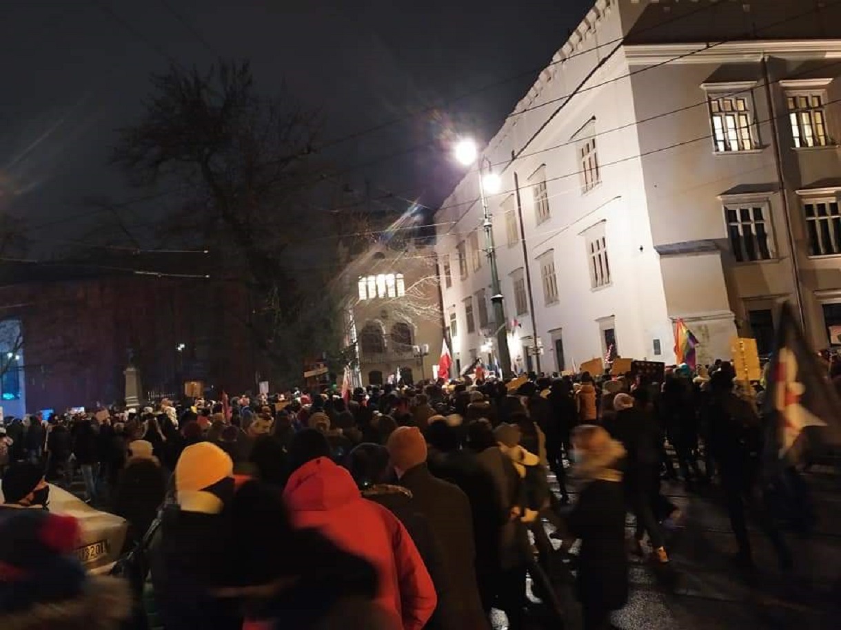 Avortement en Pologne, protestations dans différentes places du pays