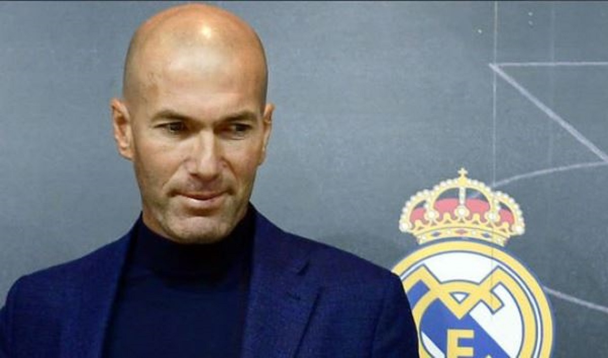 L'entraîneur du Real Madrid Zinédine Zidane positif au Covid-19