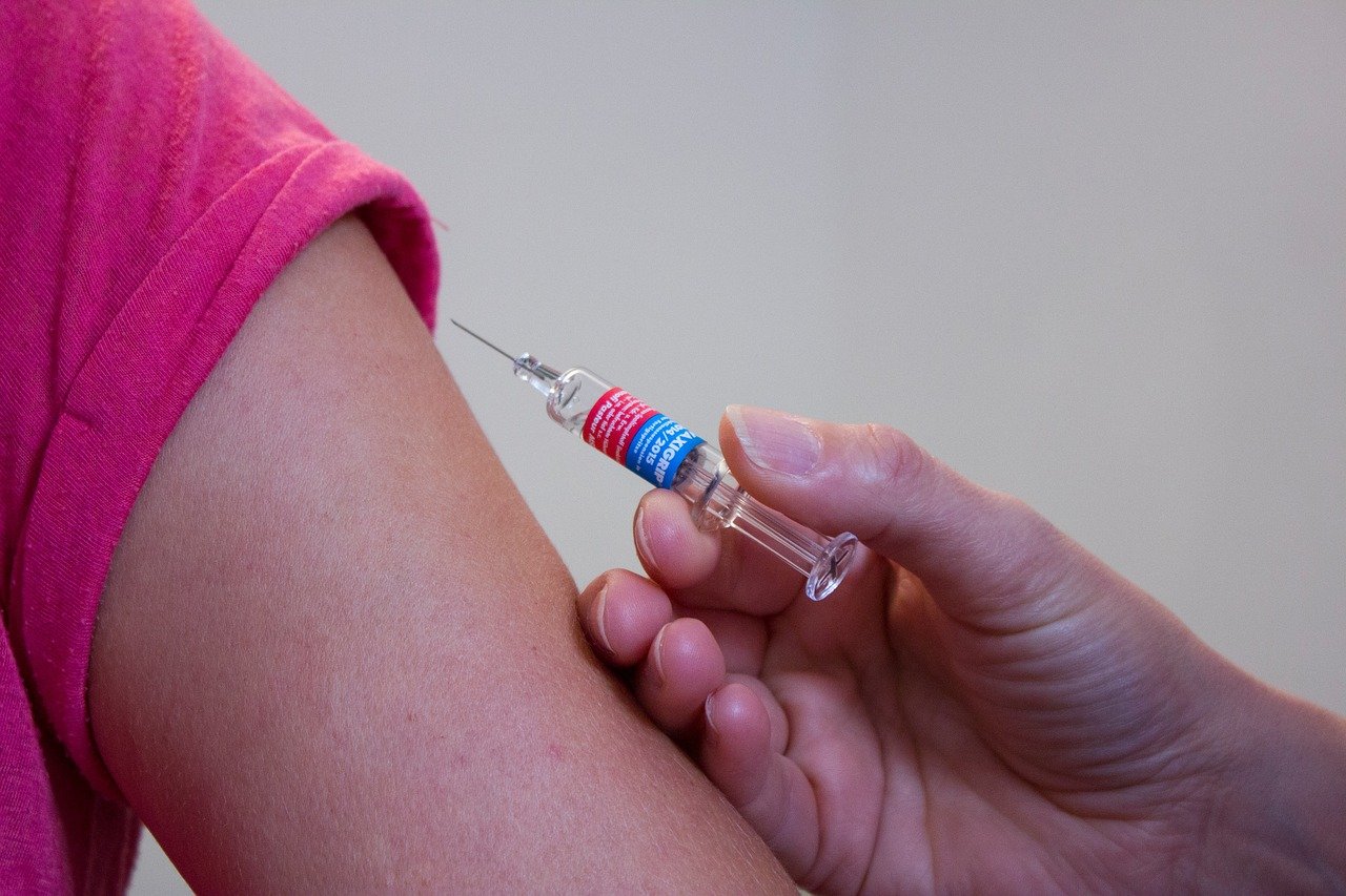 Le vaccin Pfizer/BioNTech est efficace chez les adolescents