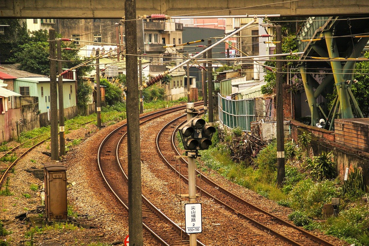 Taiwan : accident et déraillement de train