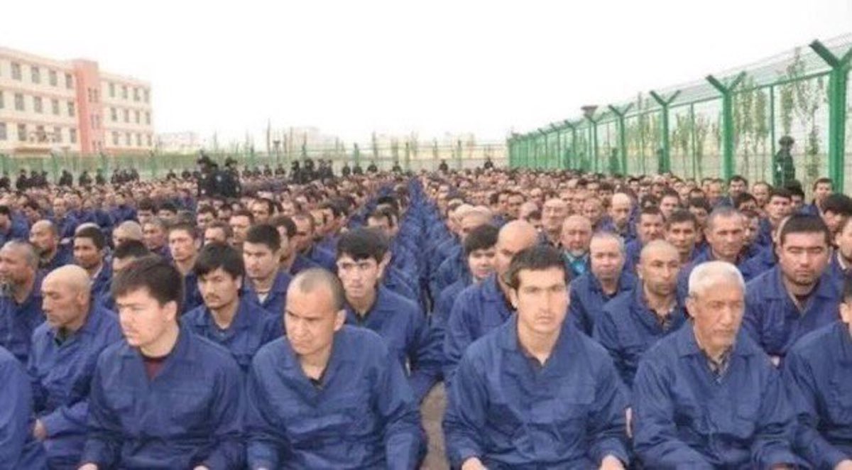La vie des musulmans dans les camps pour Ouïghours