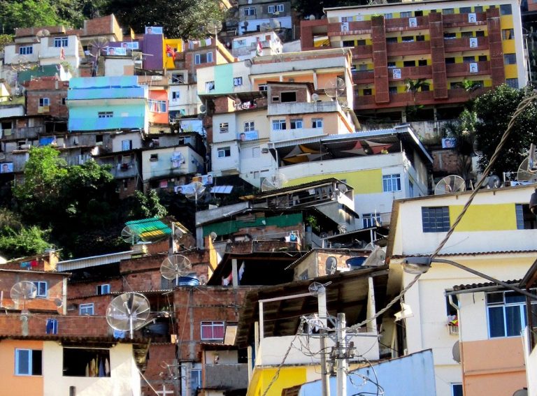 Le Brésil: tragédie lors d’une opération de drogue