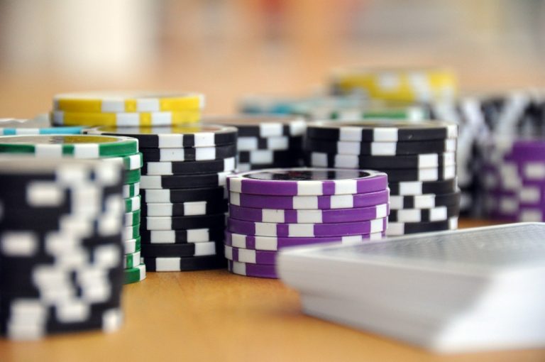 Pourquoi les casinos en ligne offrent-ils tant de bonus ?