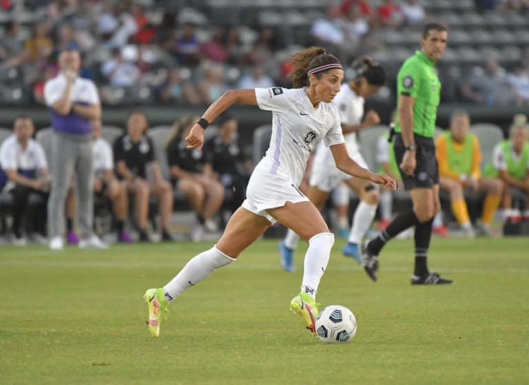 nadia nadim football