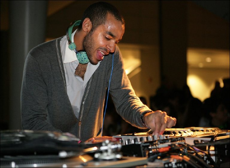 Commémoration du DJ MEHDI 10 ans après son décès