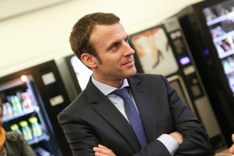 Promesse dCovid et 3ème dose du vaccin : discours très attendu de Macron'Emmanuel Macron au jeunes en recherche d'emploi