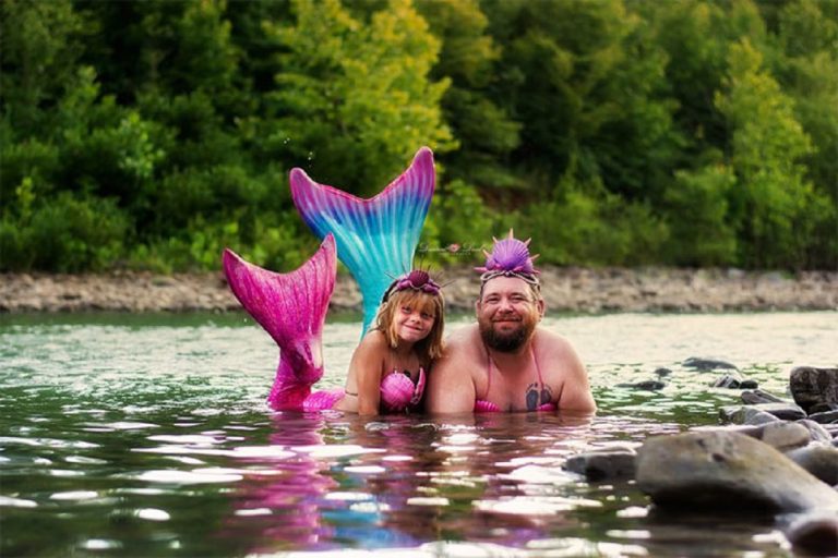Son papa offre à sa fille un photoshoot sirène pour ses 8 ans