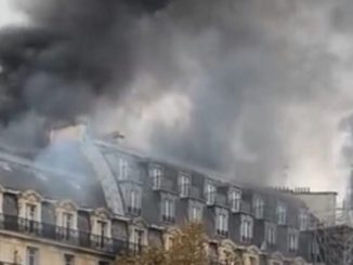 Paris, incendie près de l'Opéra Garnier : les pompiers sur place