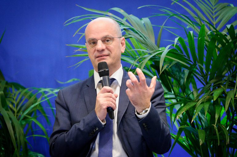 Jean-Michel Blanquer regrette sa symbolique à Ibiza