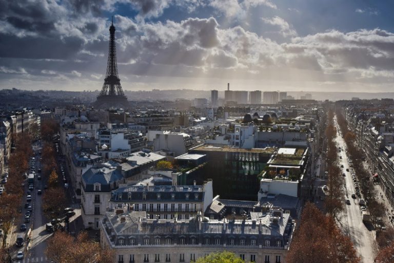 Le photographe René Robert meurt de froid à Paris