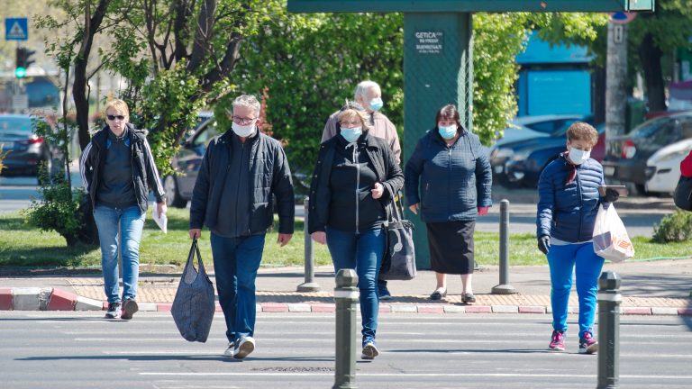 Angleterre : les cas positifs au Covid-19 se seront plus obligés de s'isoler