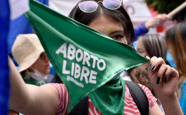 La Colombie légalise l'avortement jusqu'à 6 mois de grossesse