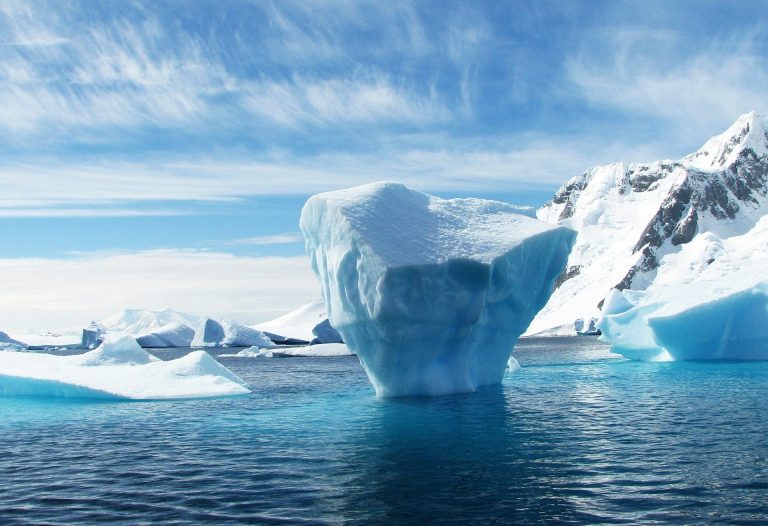 Groeland : le réchauffement climatique entraine la fonte des glaces