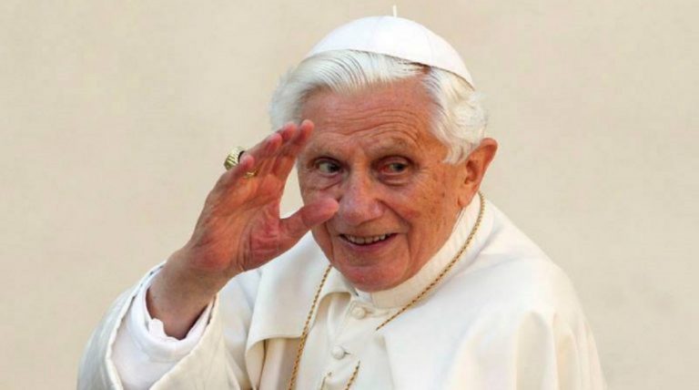 Benoît XVI : le pape demande pardon aux victimes d'agressions sexuelles pendant son mandat