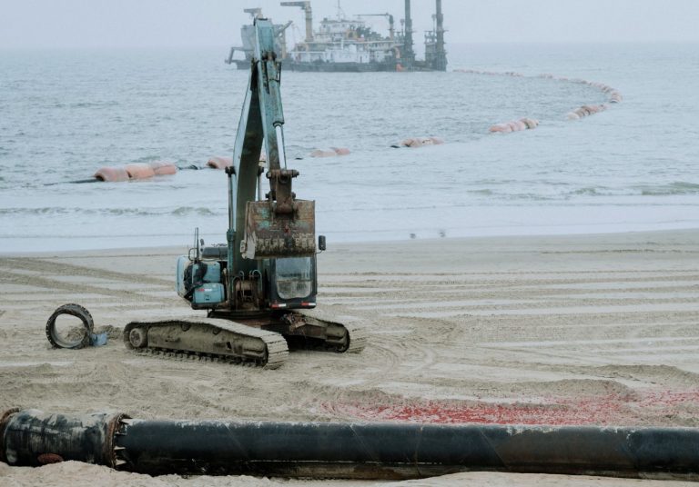 Thaïlande : une nappe de pétrole touche le littoral