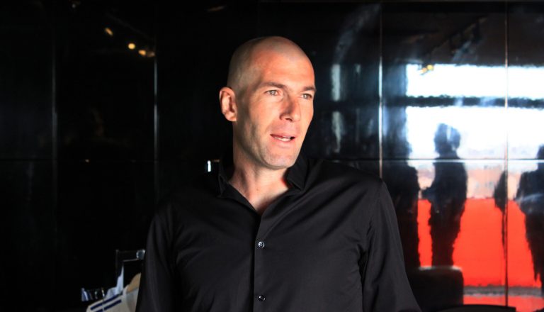 Déserts médicaux au cité : Zinédine Zidane veut mener la lutte