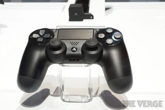 Sony dévoile la manettes de la PS4