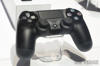 Dualshock 4 de Sony livrée avec la PS4